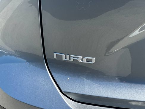 Used 2023 Kia Niro Wind FWD image 27