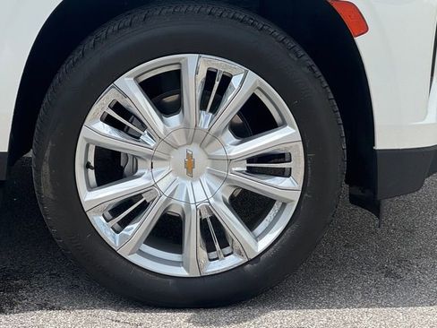 Used 2023 Chevrolet Tahoe High Country w/ Max Trailering Package AWD/4WD image 3