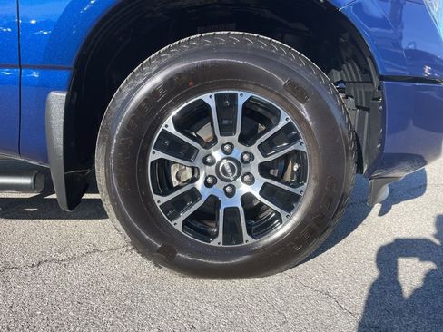 Used 2024 Nissan Titan SV w/ SV Convenience Package image 54