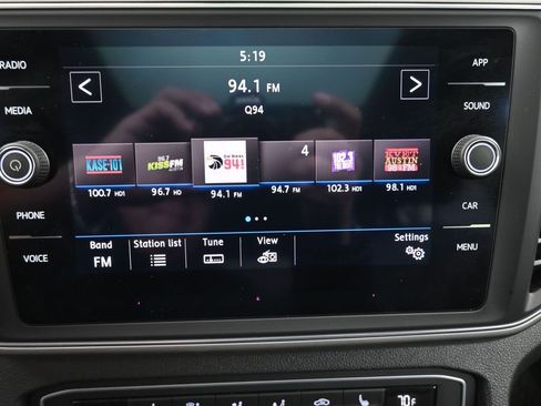 Used 2019 Volkswagen Atlas SE w/ Panoramic Sunroof Package image 3