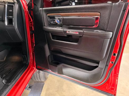 Used 2017 RAM 2500 Laramie w/ Convenience Group AWD/4WD image 10