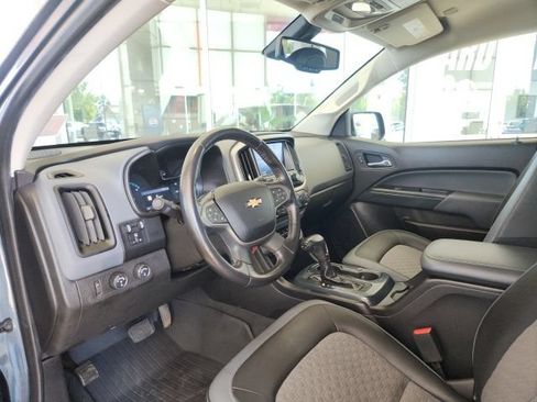 Used 2019 Chevrolet Colorado Z71 AWD/4WD image 16