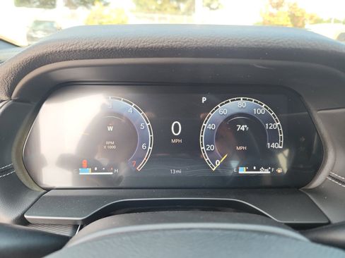 New 2025 Jeep Grand Cherokee L Altitude image 11