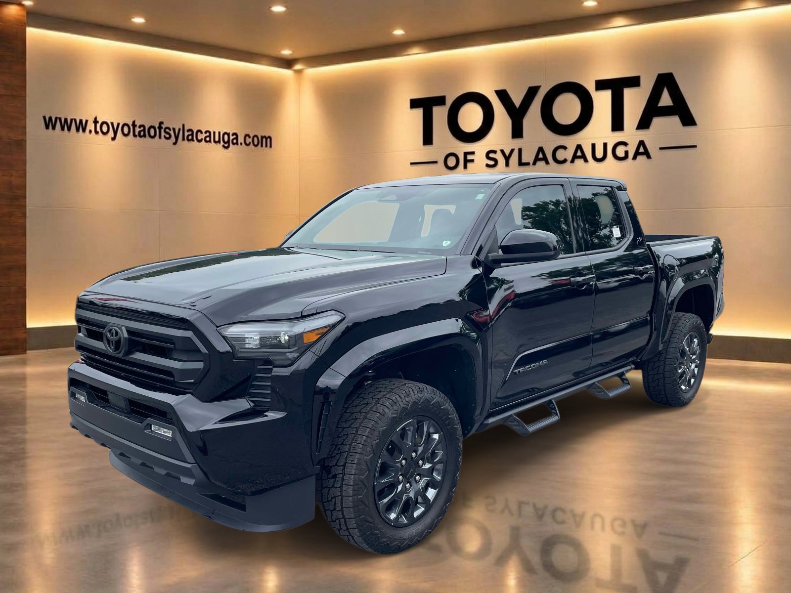 Used 2025 Toyota Tacoma SR5 AWD/4WD image 5