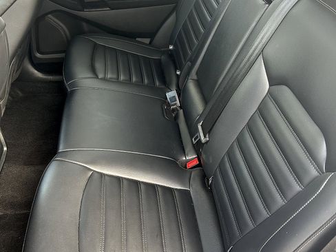 Used 2024 Ford Edge SEL image 7