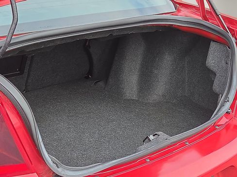 Used 2014 Dodge Avenger SE image 8