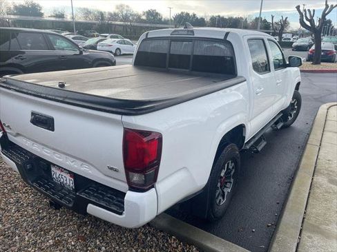 Certified 2022 Toyota Tacoma SR image 8