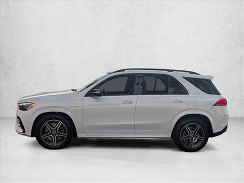 Used 2025 Mercedes-Benz GLE 450e 4MATIC image 9
