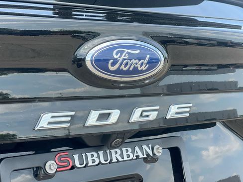Used 2023 Ford Edge SEL w/ Convenience Package AWD/4WD image 12