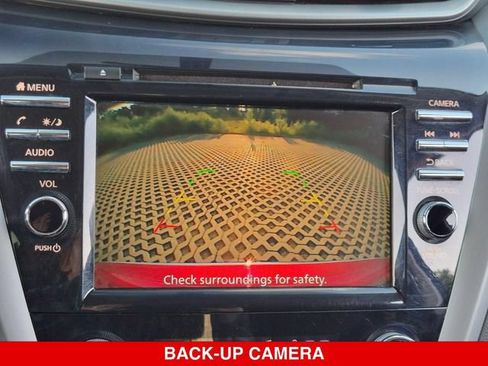 Used 2019 Nissan Murano S AWD/4WD image 24