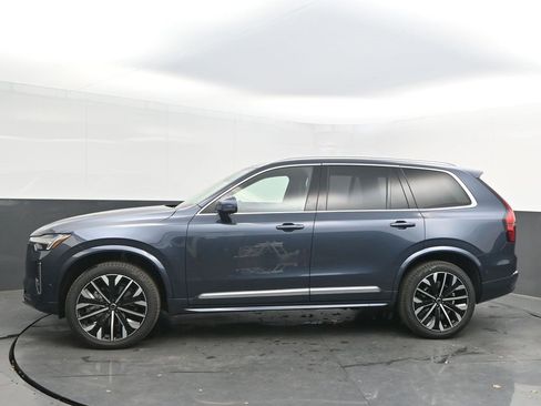 New 2026 Volvo XC90 B6 Plus image 4