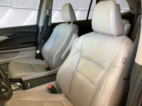Used 2016 Honda Pilot Elite image 8