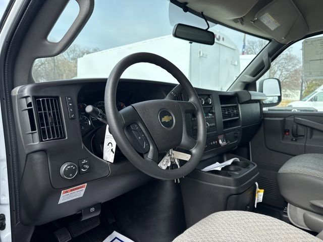 New 2025 Chevrolet Express 3500 w/ Power Convenience Package RWD image 17