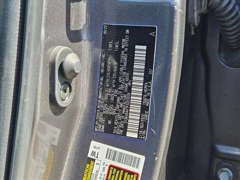 Used 2023 Toyota Highlander XLE FWD image 22