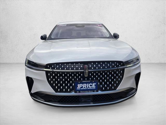 Used 2024 Lincoln Nautilus Premier AWD/4WD image 2