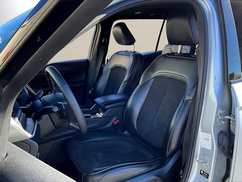 Used 2023 Jeep Grand Cherokee L Laredo image 19