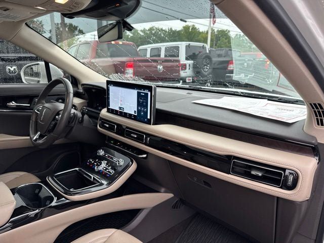 Used 2022 Lincoln Nautilus Reserve w/ Equipment Group 201A AWD/4WD image 29