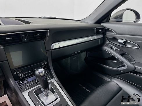 Used 2018 Porsche 911 Carrera RWD image 16