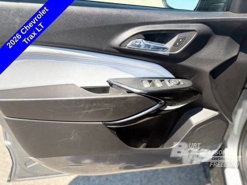 New 2026 Chevrolet Trax LT w/ LT Convenience Package FWD image 11