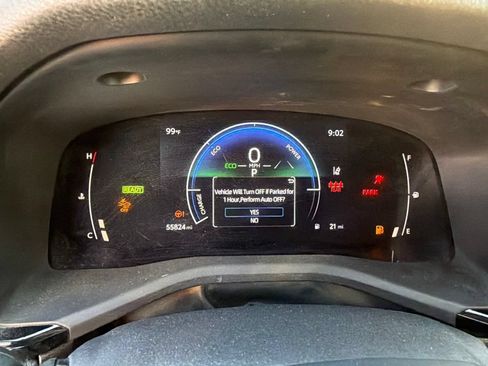 Used 2025 Toyota Camry SE w/ Multimedia Upgrade Package FWD image 8