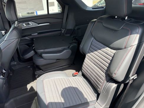 New 2026 Ford Explorer ST-Line image 17