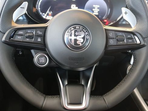 New 2025 Alfa Romeo Tonale w/ Premium Package image 33