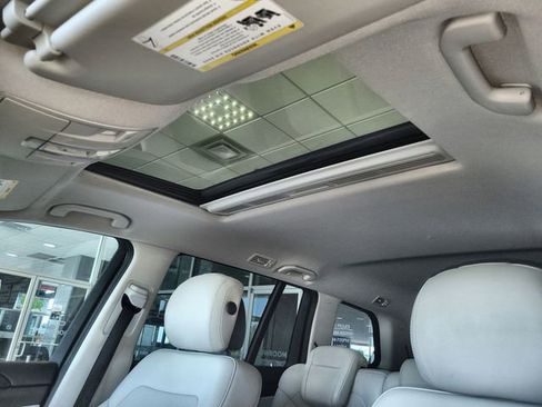 Used 2017 Mercedes-Benz GLS 450 4MATIC image 22