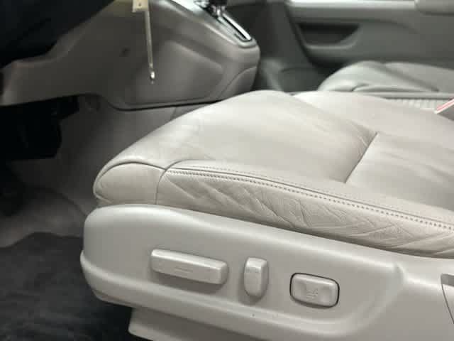 Used 2013 Honda CR-V EX-L image 26