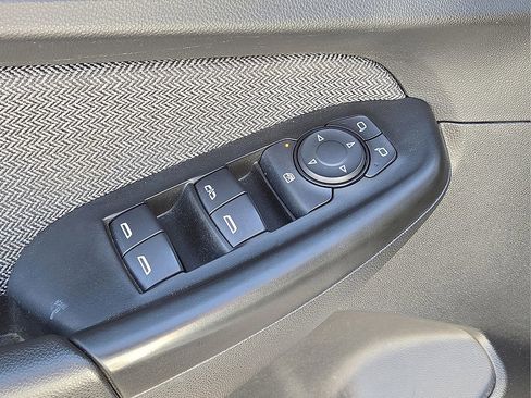 Used 2021 Chevrolet TrailBlazer LT w/ Convenience Package image 22