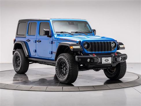 Used 2024 Jeep Wrangler Unlimited Rubicon AWD/4WD image 7