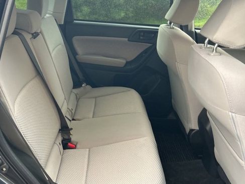 Used 2018 Subaru Forester 2.5i Premium AWD/4WD image 21
