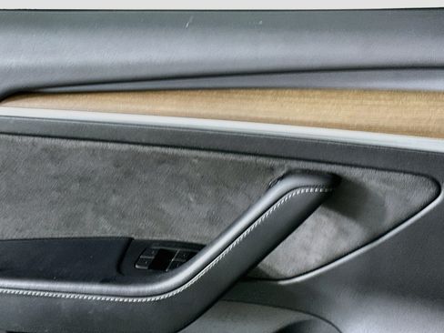 Used 2021 Tesla Model 3 Standard Range Plus RWD image 15
