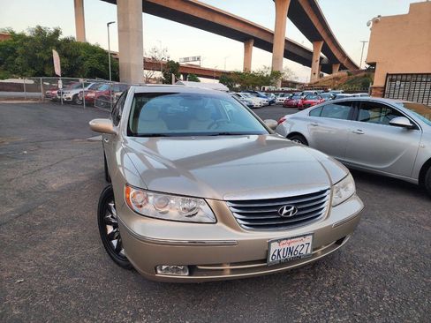 Used 2009 Hyundai Azera Limited w/ Ultimate Navigation Pkg 4 FWD image 3