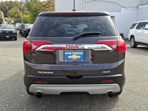 Certified 2018 GMC Acadia SLE image 5