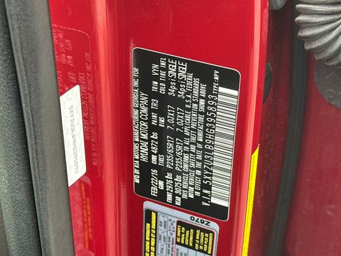 Used 2017 Hyundai Santa Fe Sport w/ 2.4L Tech Package 04 image 29