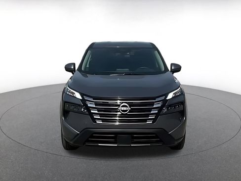 Used 2025 Nissan Rogue SV image 4