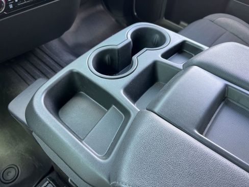 Used 2024 GMC Sierra 1500 SLE image 27