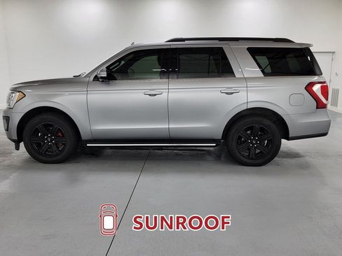 Used 2020 Ford Expedition XLT w/ Equipment Group 202A AWD/4WD image 6
