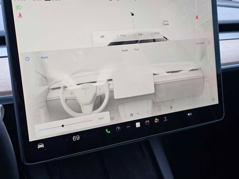 Used 2022 Tesla Model Y Performance image 31