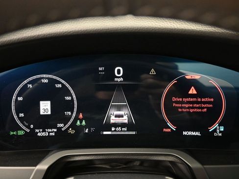 Certified 2025 Porsche 911 Carrera image 7