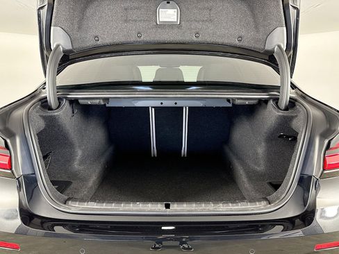 Used 2023 BMW 530i w/ Convenience Package image 27