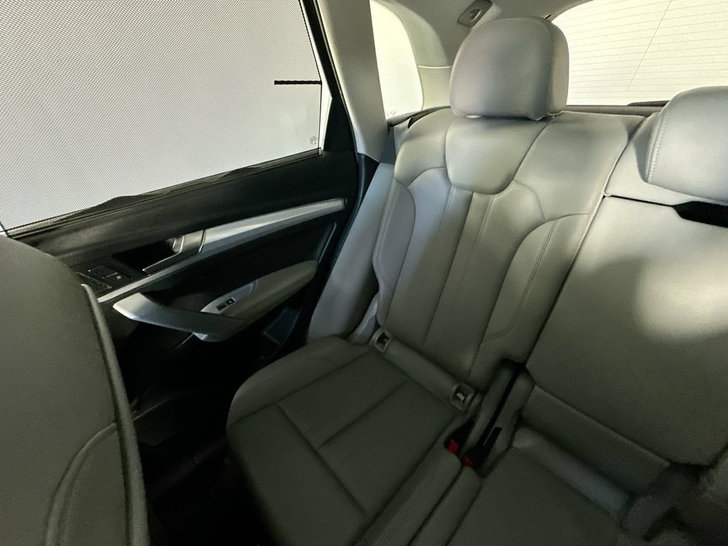 Used 2018 Audi Q5 Prestige AWD/4WD image 12