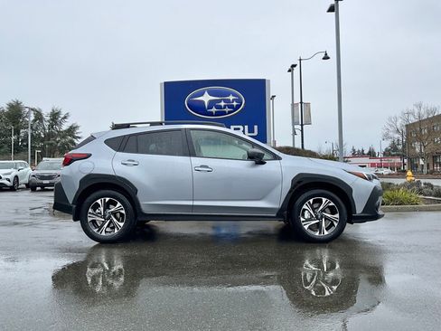 Used 2025 Subaru Crosstrek 2.0i Premium image 9
