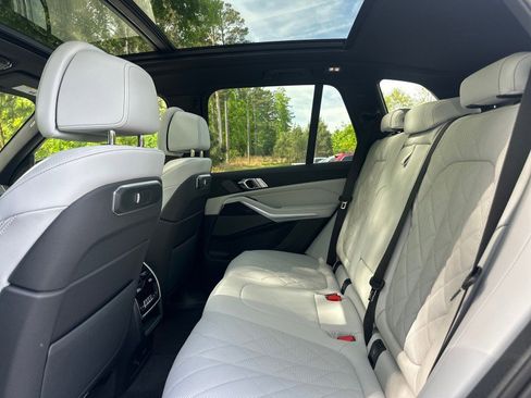 New 2026 BMW X5 xDrive50e w/ M Sport Package image 31