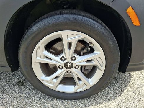Used 2023 Hyundai Kona SEL AWD/4WD image 9