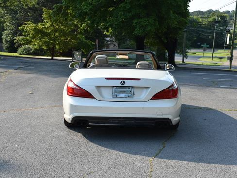 Used 2016 Mercedes-Benz SL 550 image 16