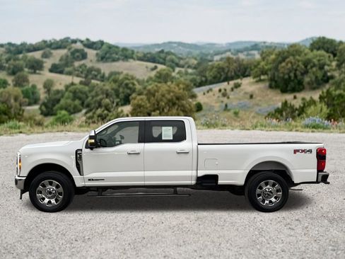 Used 2024 Ford F350 Lariat w/ Lariat Ultimate Package AWD/4WD image 2