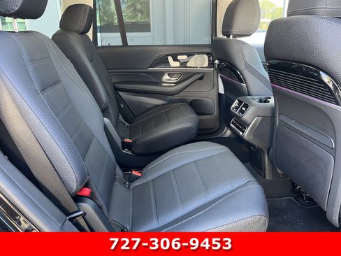Used 2024 Mercedes-Benz GLS 580 4MATIC image 22