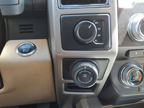 Used 2018 Ford F150 Lariat w/ Equipment Group 502A Luxury AWD/4WD image 10
