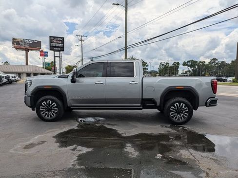 Used 2025 GMC Sierra 3500 Denali Ultimate AWD/4WD image 8